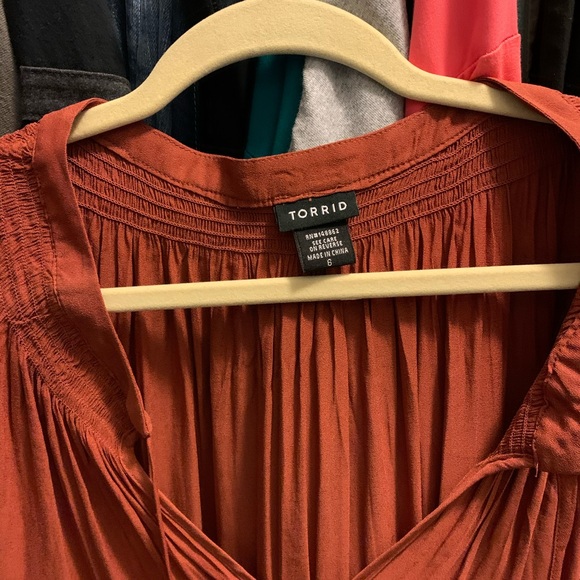 Torrid Billowy Flowy Rich Brown Tie Neck Blouse - Picture 2 of 3